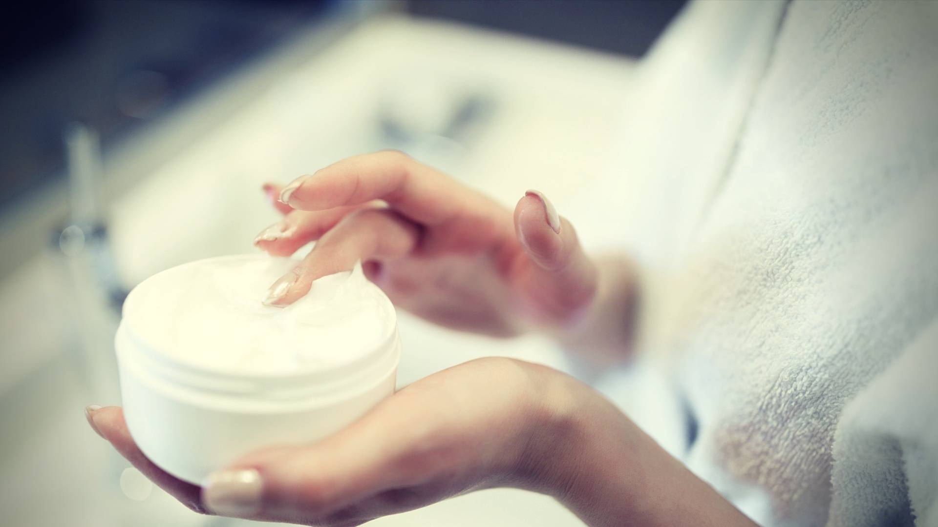 منظمة Breast Actives: هل هي فعالة حقًا في تعزيز الثدي؟