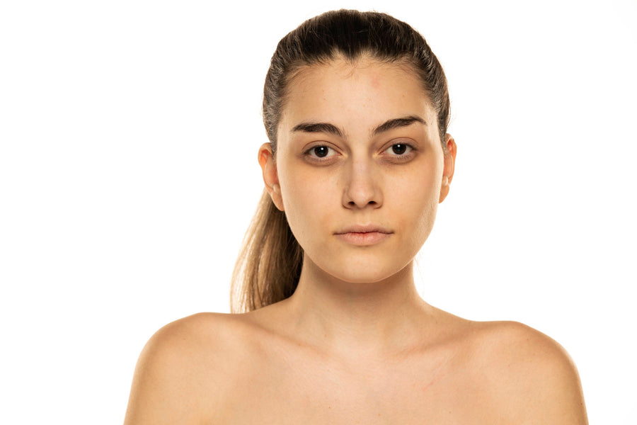 להאיר את גוון העור שלך: טיפול בעור עמום חיוני