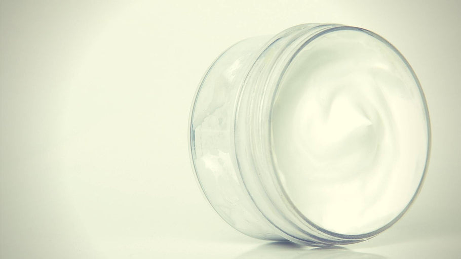 Naturaful Cream Review: Est-il efficace pour l'amélioration des seins?